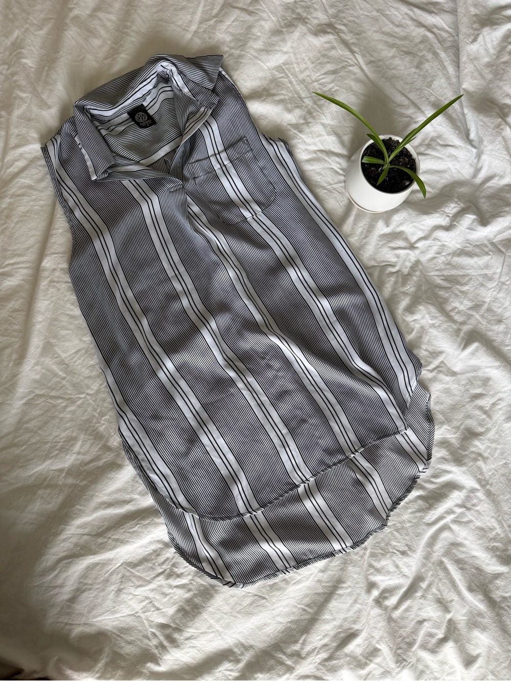 Bobeau Black & White Striped Sleeveless Blouse